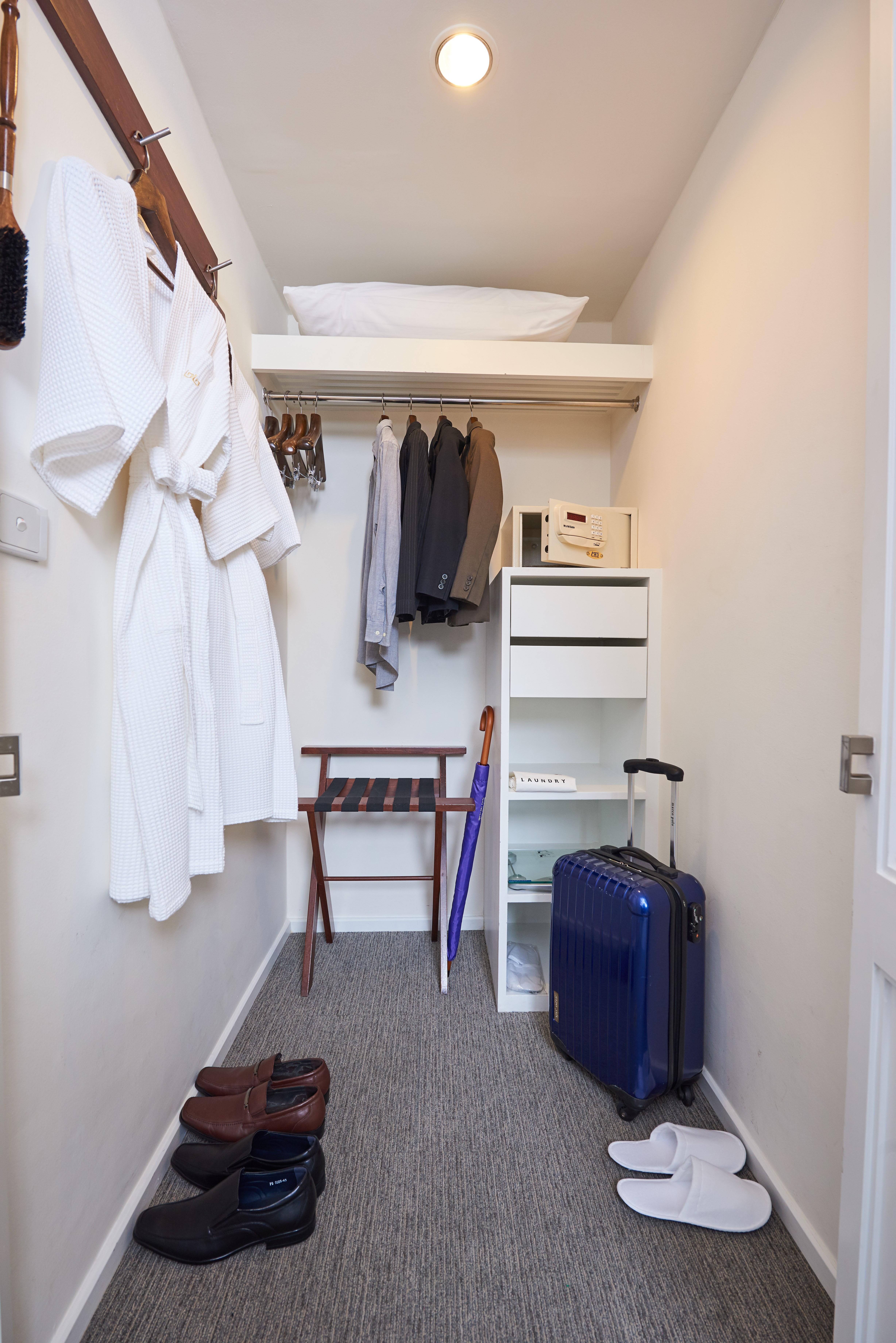 Triple Two Silom Hotell Bangkok Eksteriør bilde