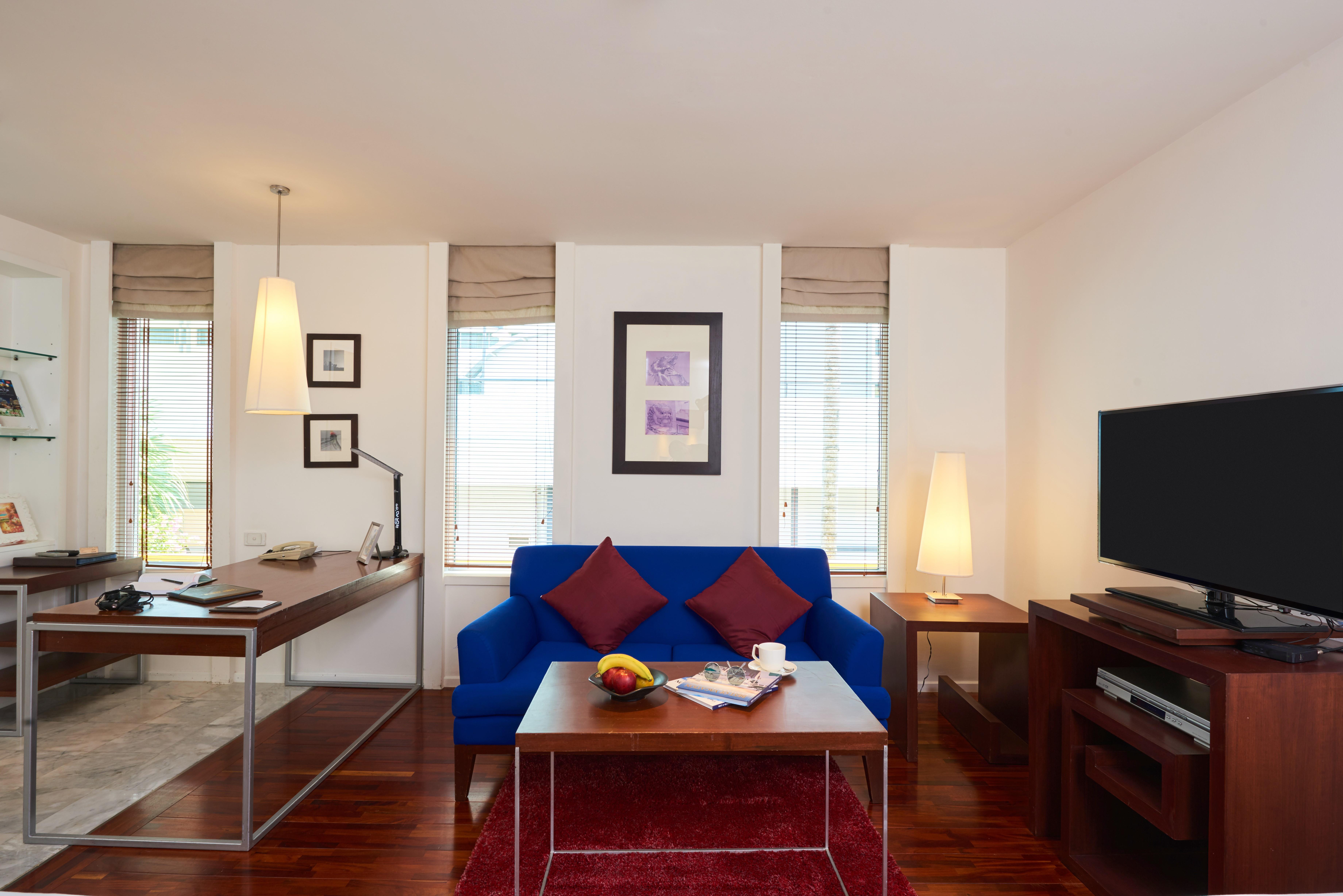 Triple Two Silom Hotell Bangkok Eksteriør bilde