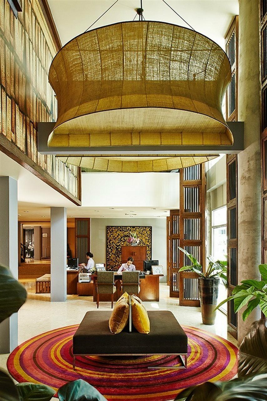 Triple Two Silom Hotell Bangkok Eksteriør bilde